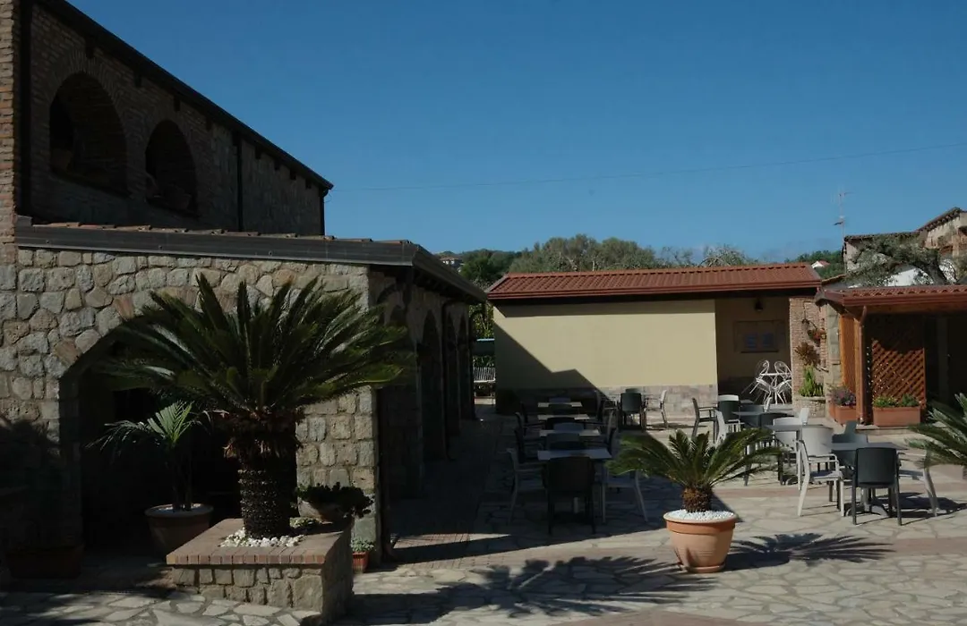 Al Fico Secco Bistrot&Braceria - Room&Breakfast-1